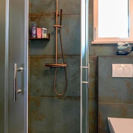 Stela Borik Apartman *