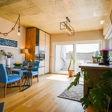Stela Borik Apartman *