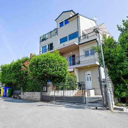 Stela Borik Apartment